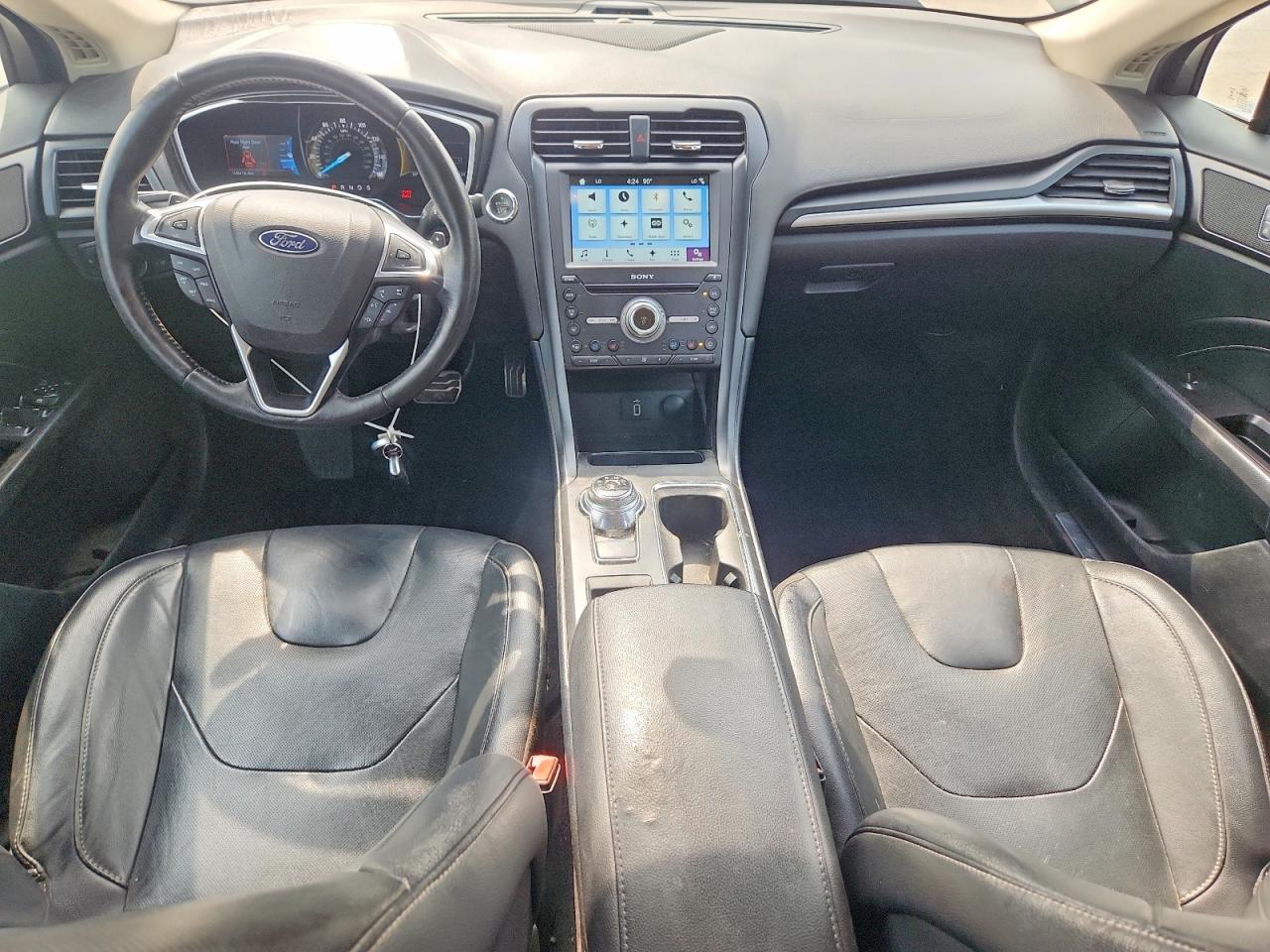 2017 Ford Fusion Titanium - zdjęcie 8