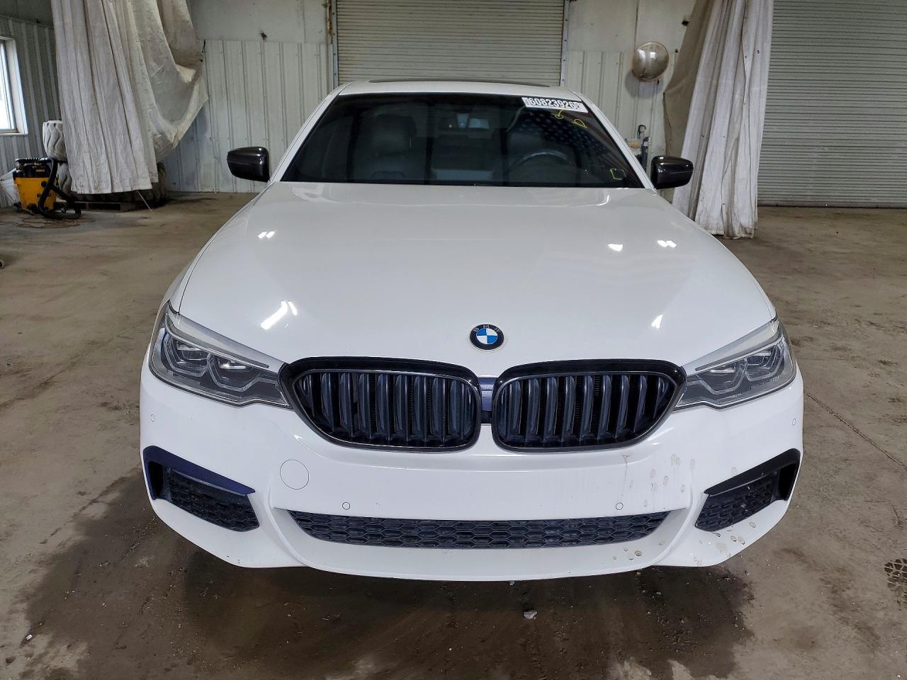 2017 BMW Seria 5 540i - zdjęcie 5