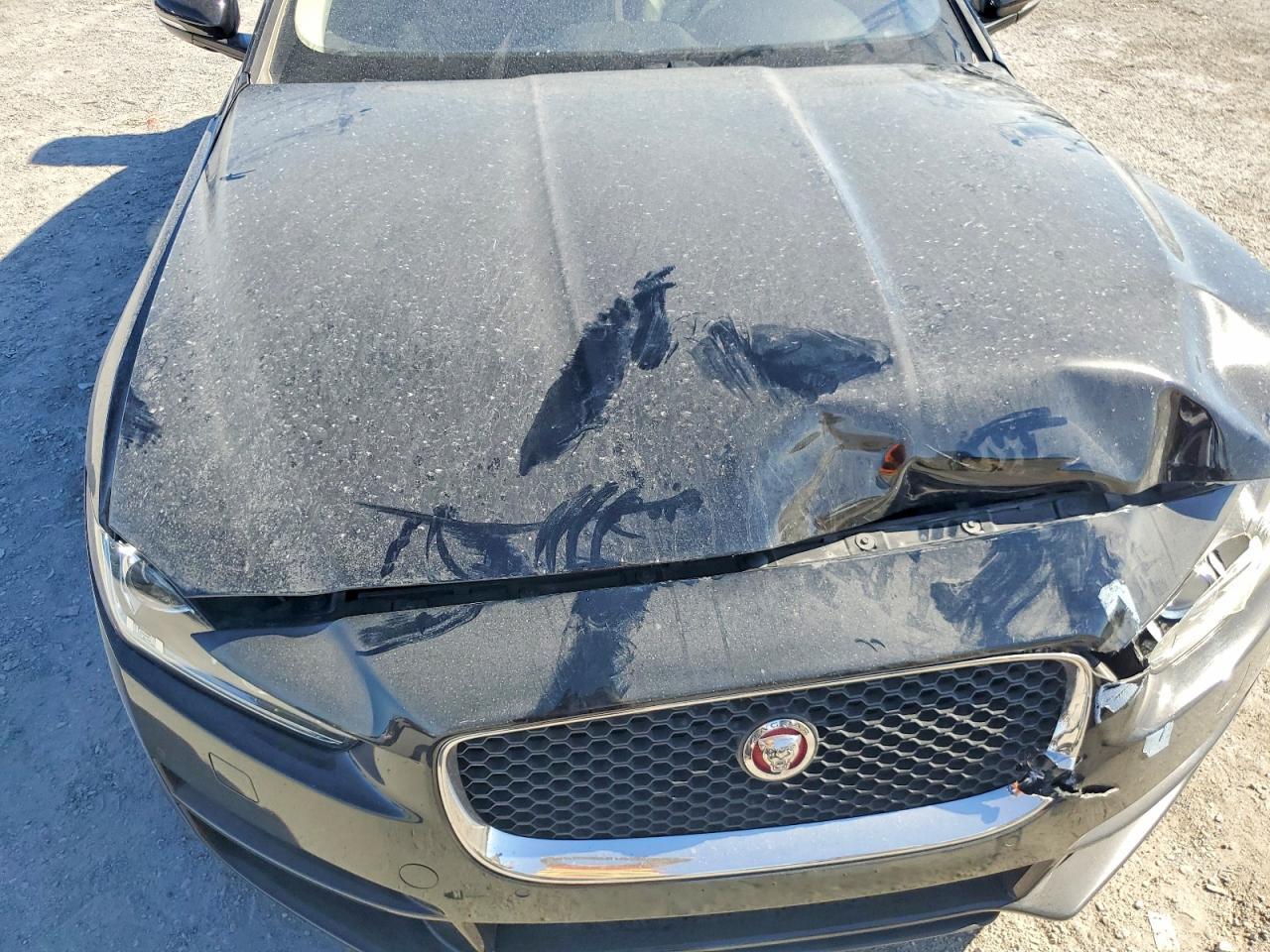 2017 Jaguar Xe Premium - zdjęcie 11