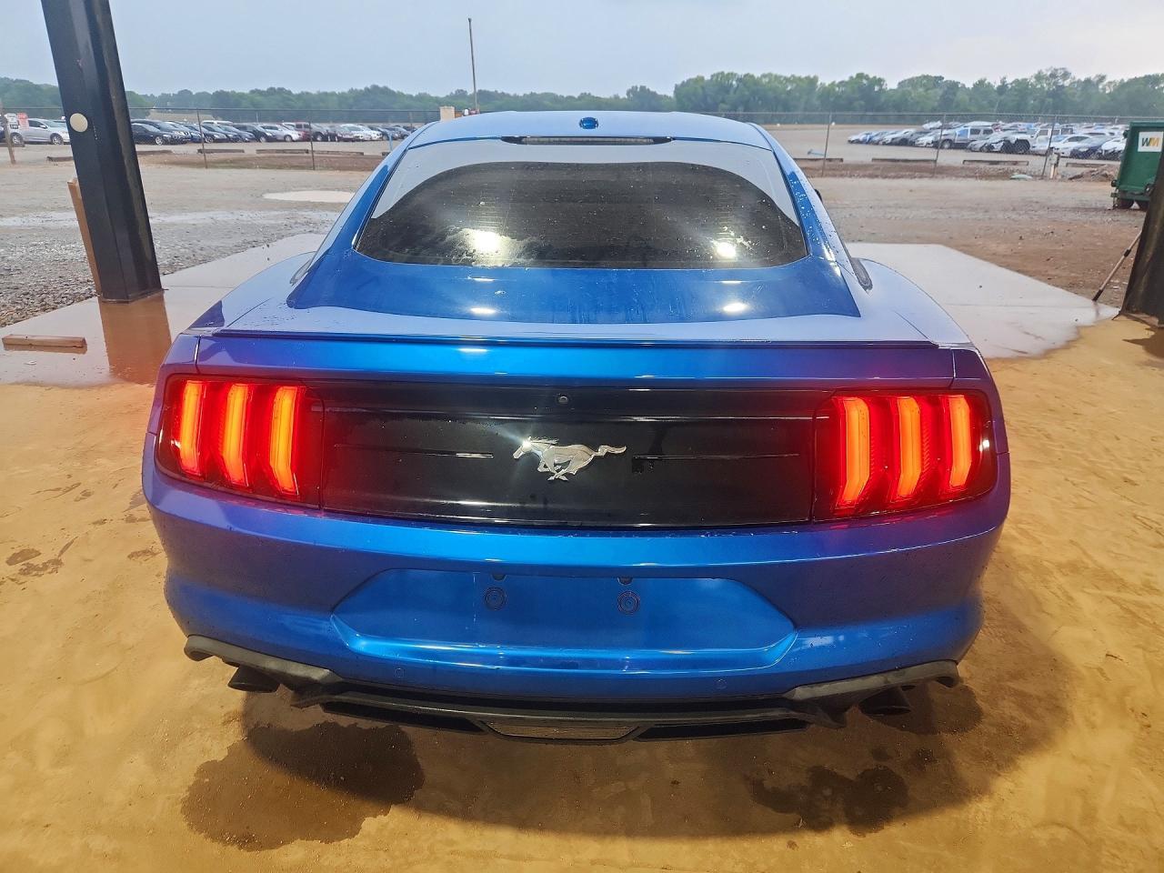 2019 Ford Mustang - zdjęcie 6
