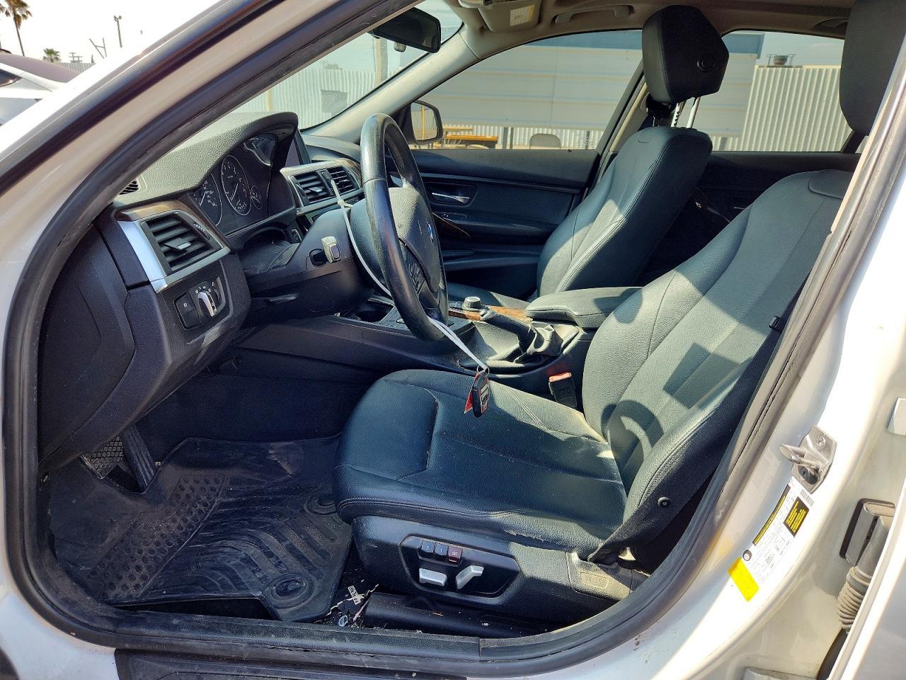 2017 BMW 320 I - zdjęcie 7