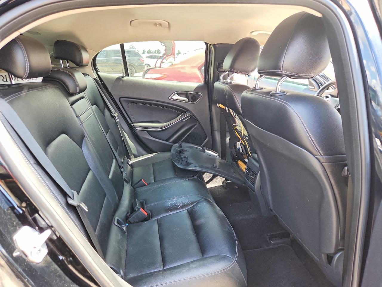 2015 Mercedes-Benz Gla 250 4Matic - zdjęcie 10