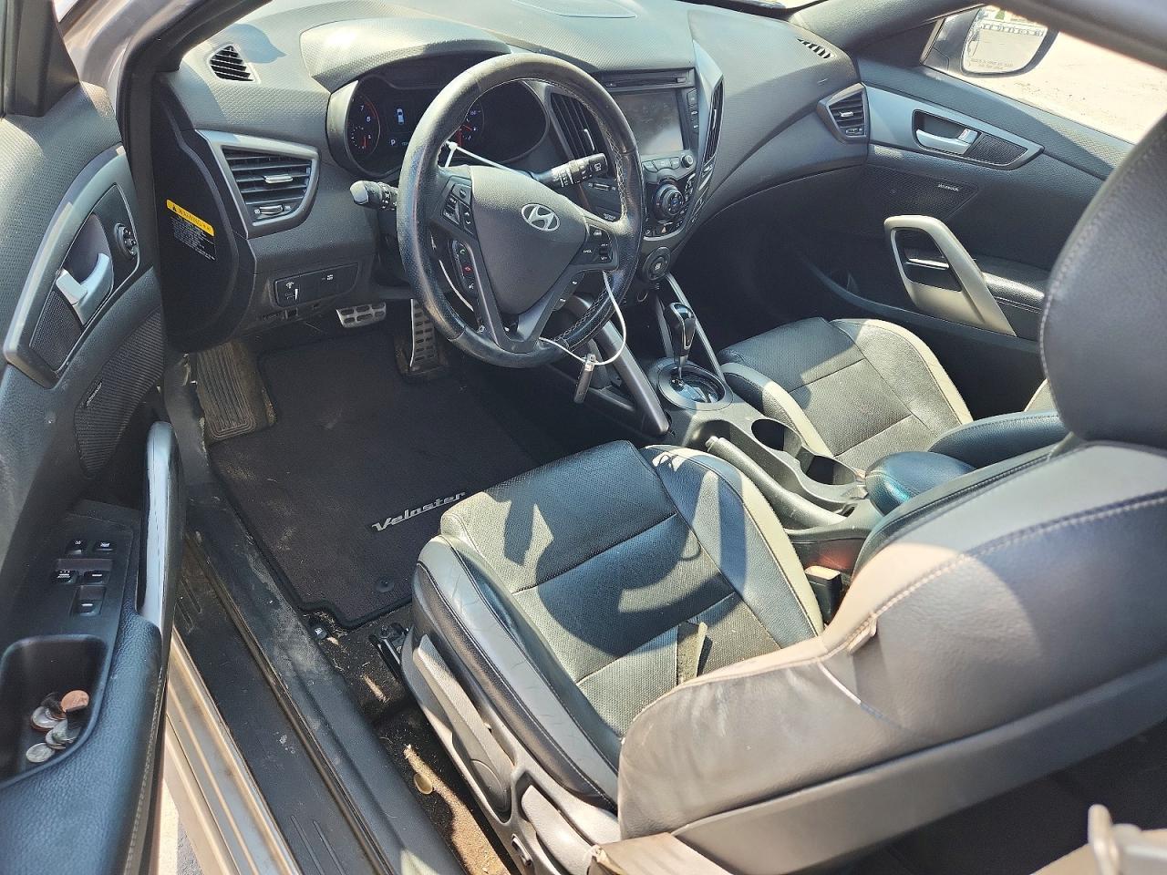 2016 Hyundai Veloster Turbo - zdjęcie 8