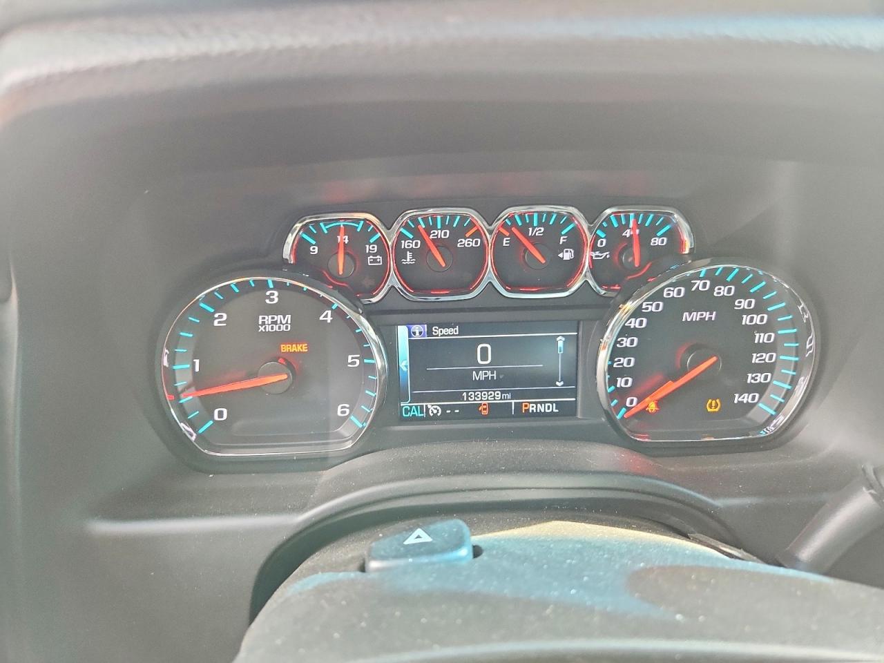 2017 Chevrolet Tahoe C1500 Ls - zdjęcie 9