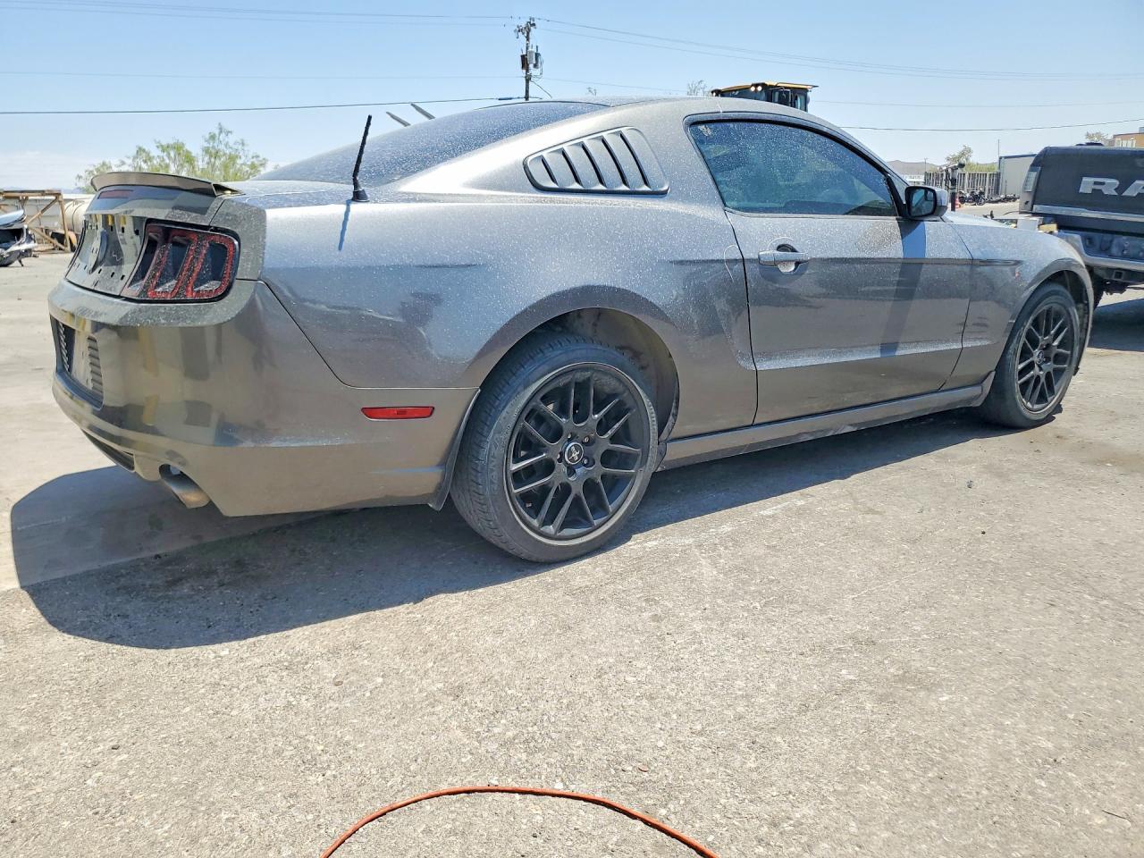 2014 Ford Mustang Gt - zdjęcie 3