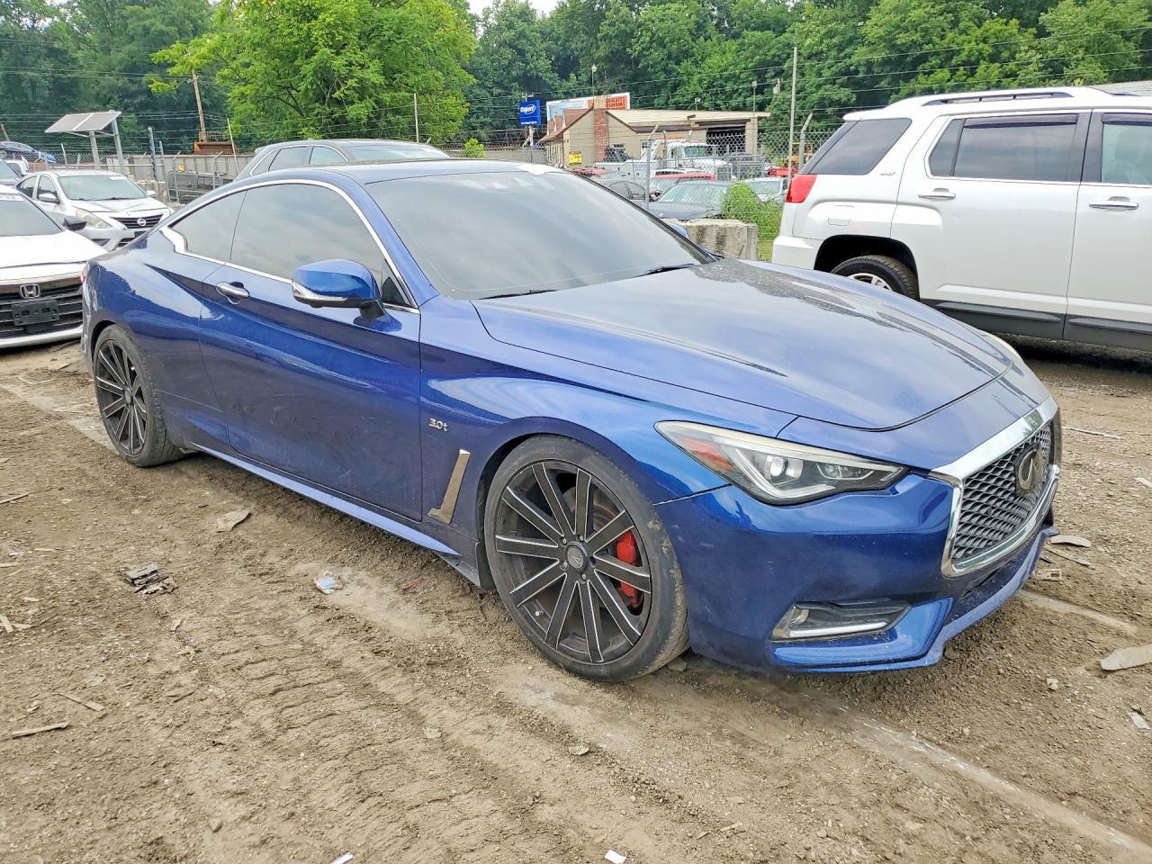 2017 Infiniti Q60 3.0T Sport - zdjęcie 4