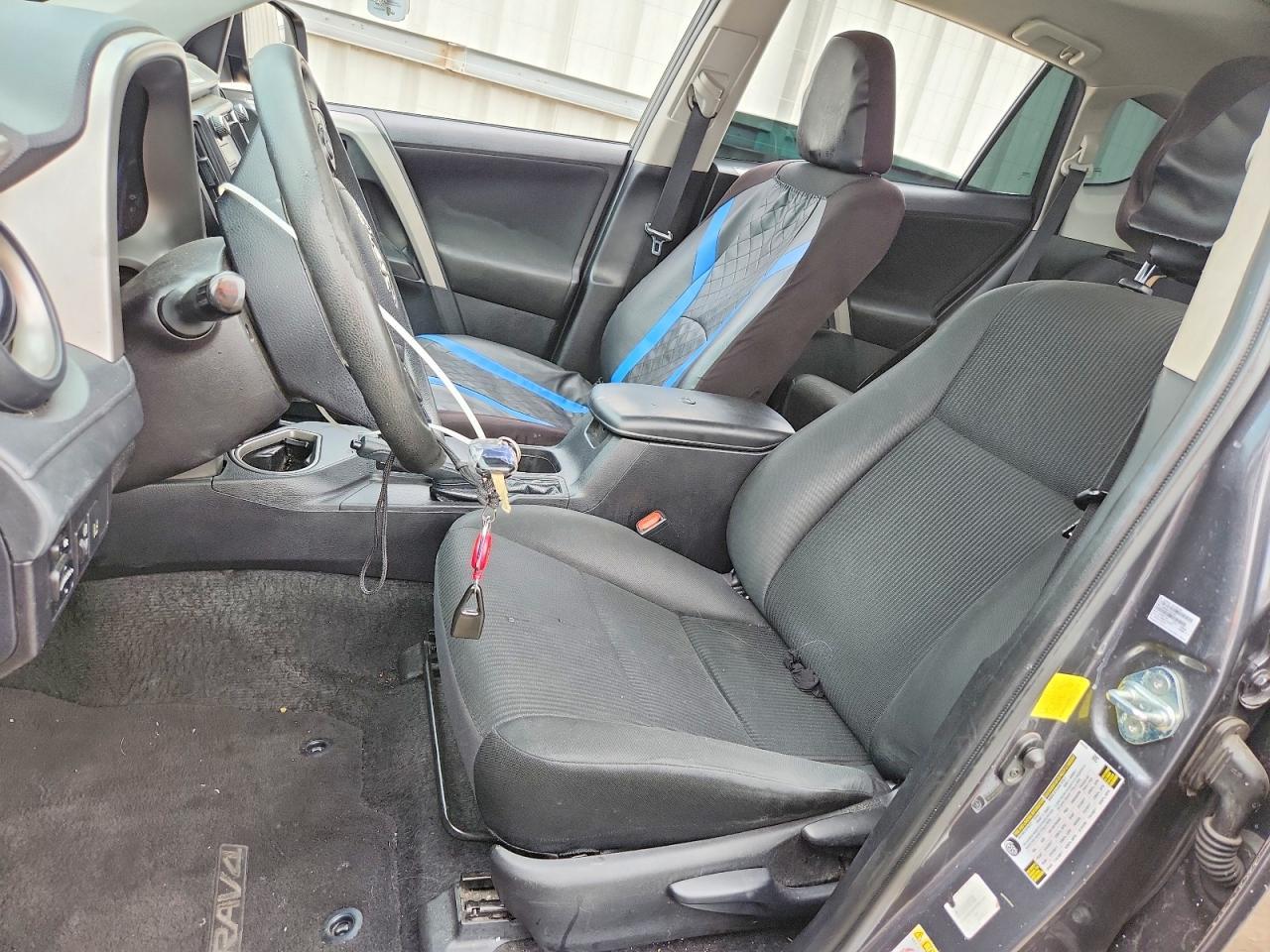2017 Toyota Rav4 Le - zdjęcie 7