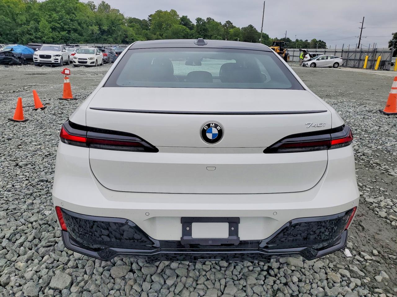 2023 BMW 740 I - zdjęcie 6