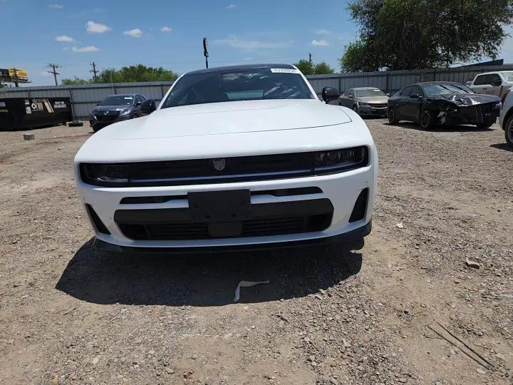 2026 Dodge Charger Scat Pack - zdjęcie 13