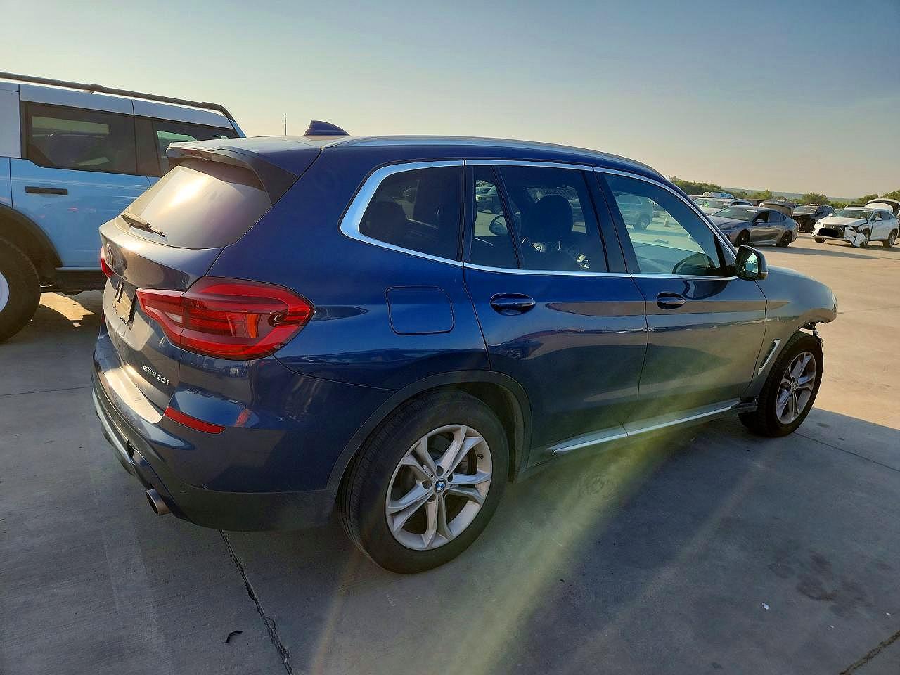 2020 BMW X3 Sdrive30I - zdjęcie 3