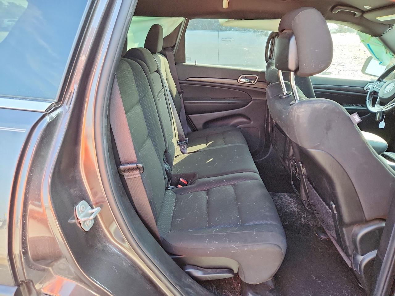 2021 Jeep Grand Cherokee Laredo - zdjęcie 10