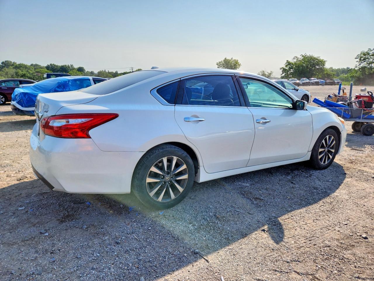 2016 Nissan Altima 2.5 Sv - zdjęcie 3