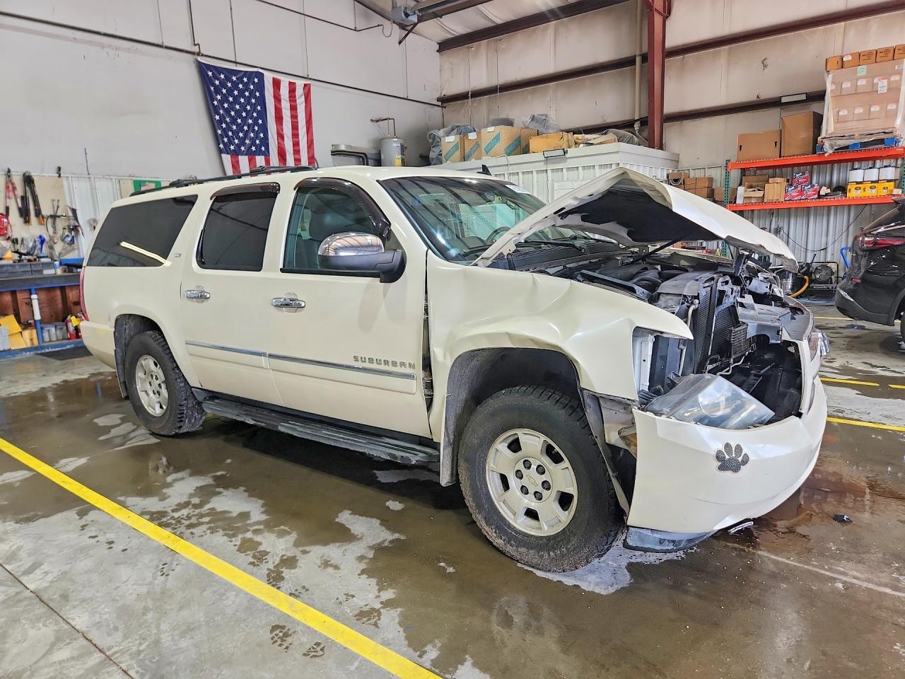 2013 Chevrolet Suburban K1500 Ltz - zdjęcie 4