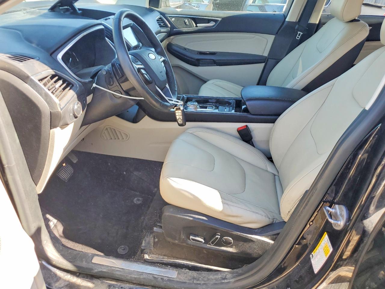 2019 Ford Edge Titanium - zdjęcie 7