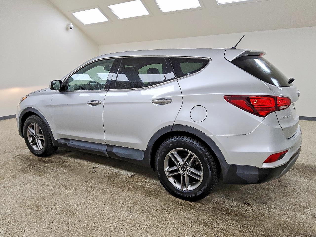 2018 Hyundai Santa Fe Sport 2.4L - zdjęcie 2