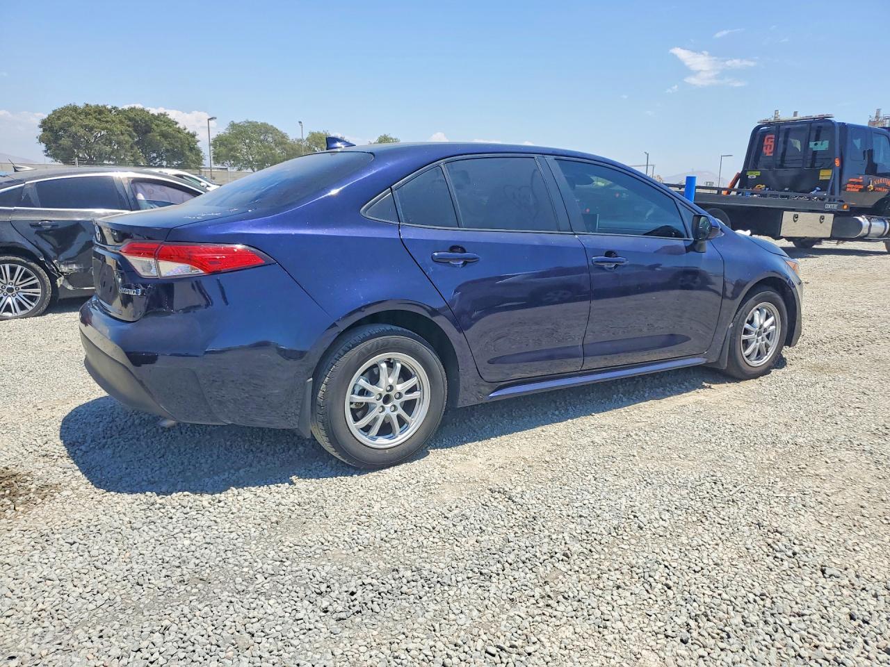 2022 Toyota Corolla Le - zdjęcie 3