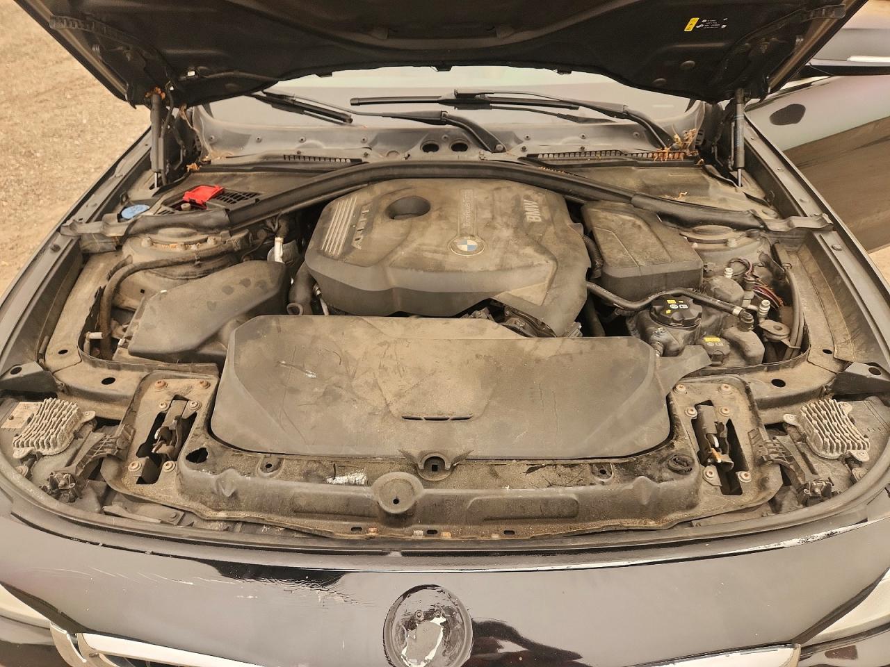 2017 BMW Seria 3 330i - zdjęcie 11