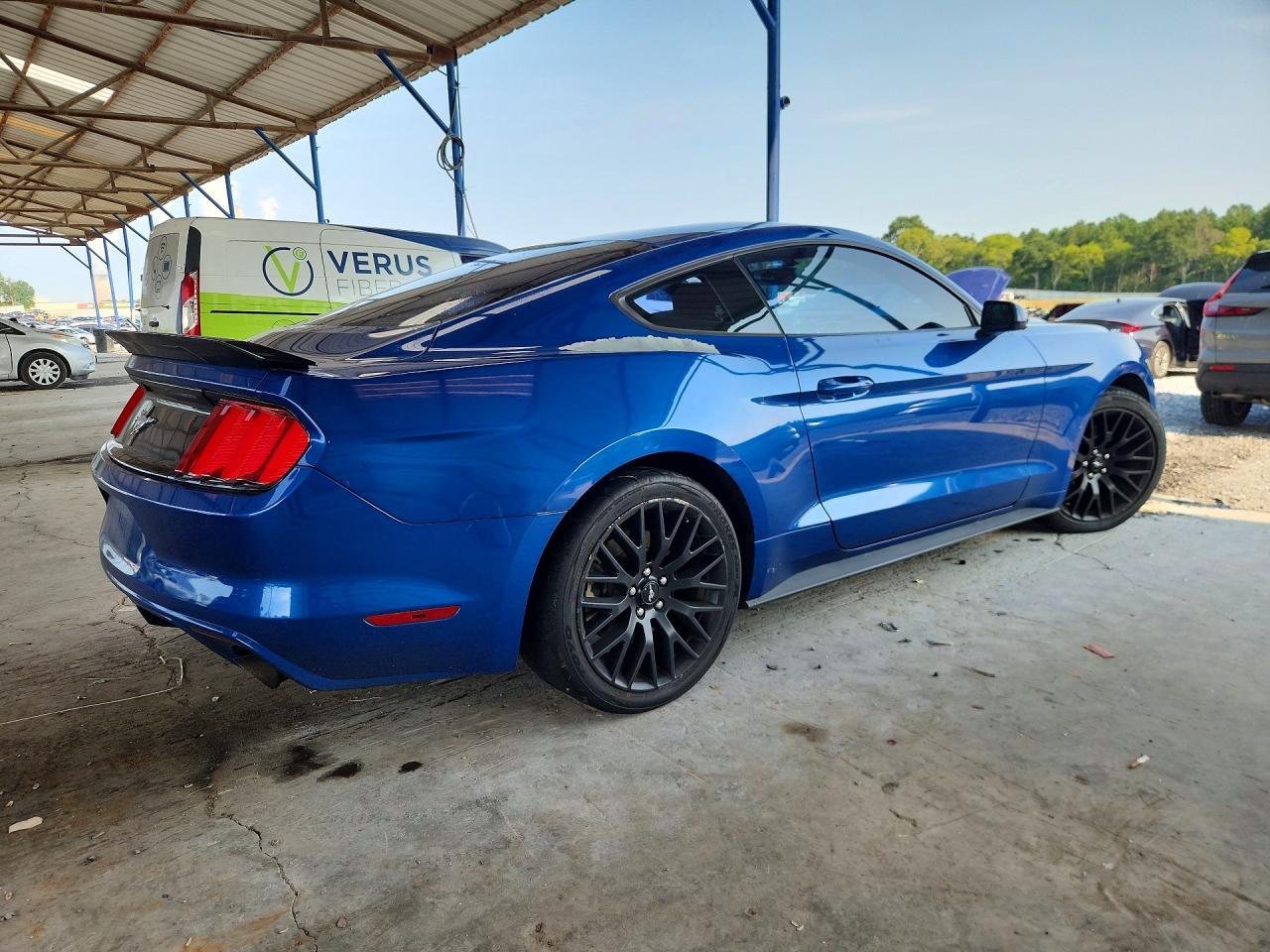 2017 Ford Mustang - zdjęcie 3