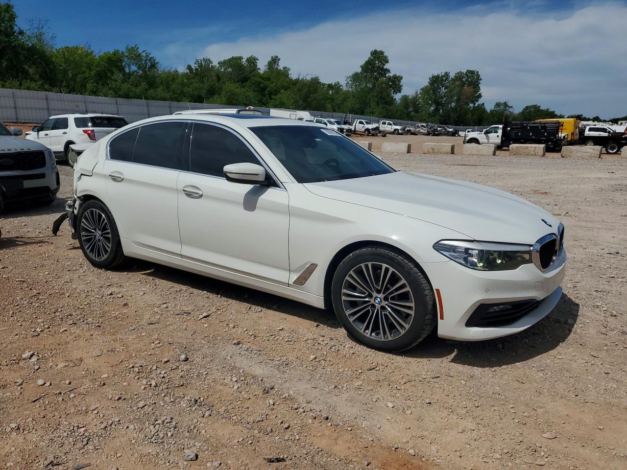 2018 BMW Seria 5 540i - zdjęcie 4