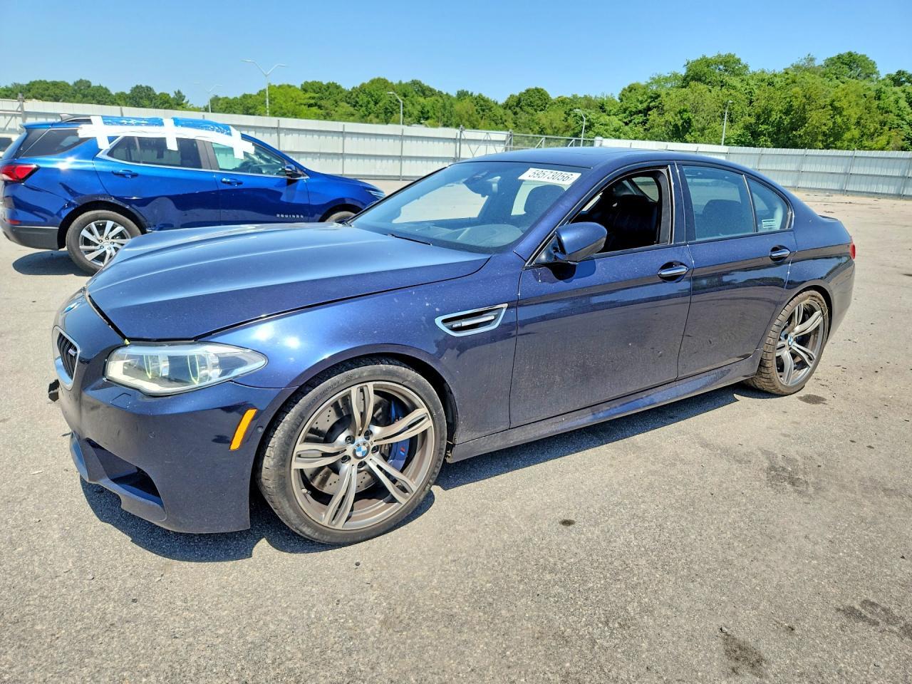 2014 BMW M5 - zdjęcie główne