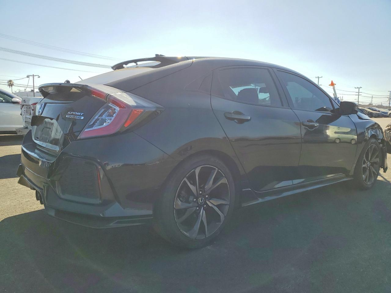 2018 Honda Civic Sport Touring - zdjęcie 3