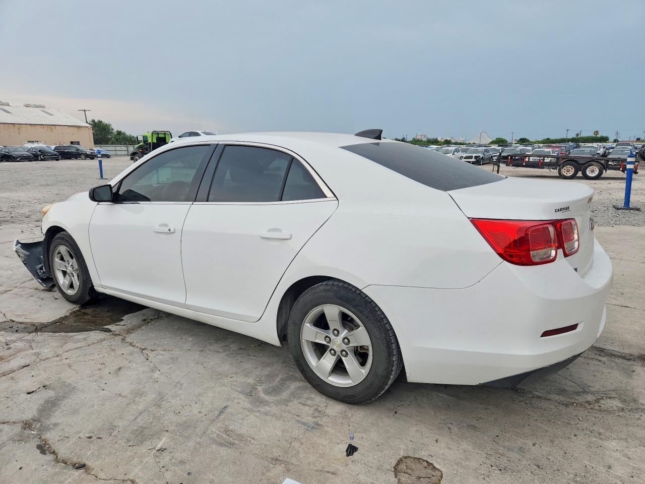 2015 Chevrolet Malibu Ls - zdjęcie 2