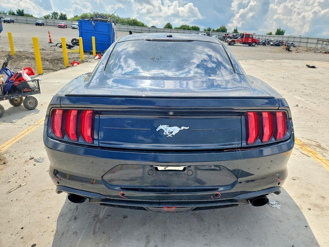 2018 Ford Mustang - zdjęcie 6