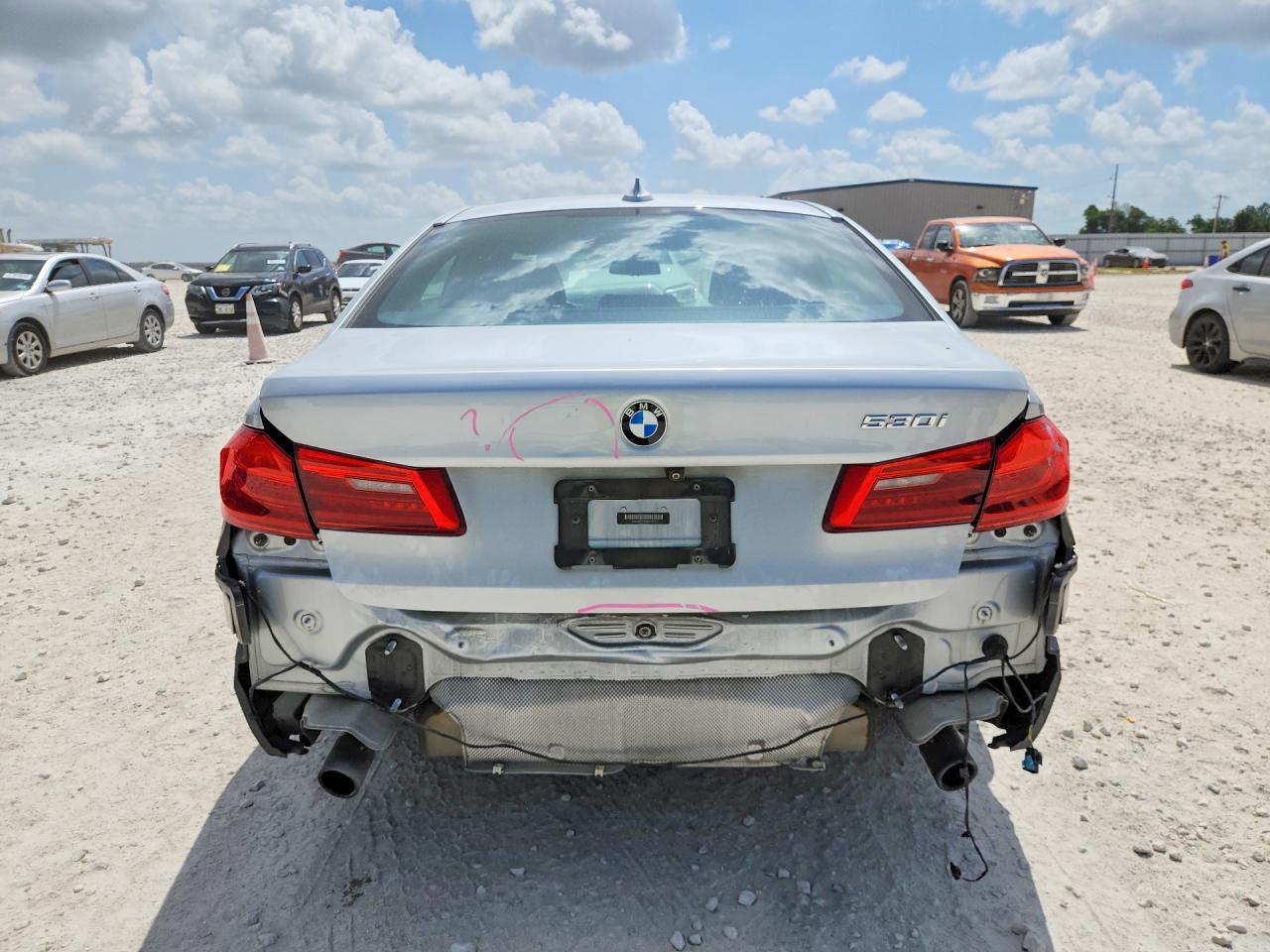 2019 BMW 530 I - zdjęcie 6