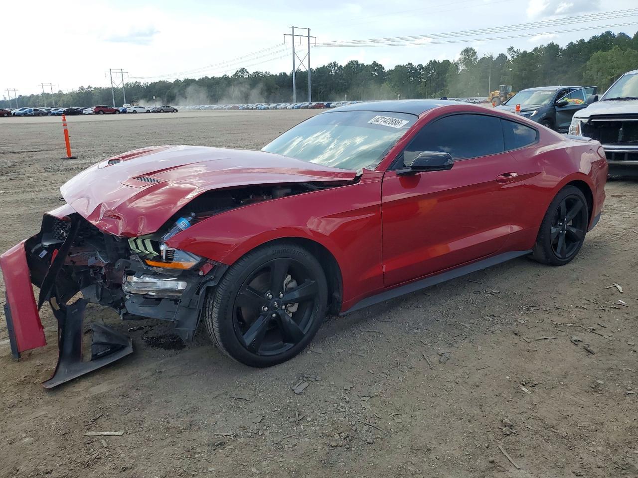 2021 Ford Mustang - zdjęcie główne