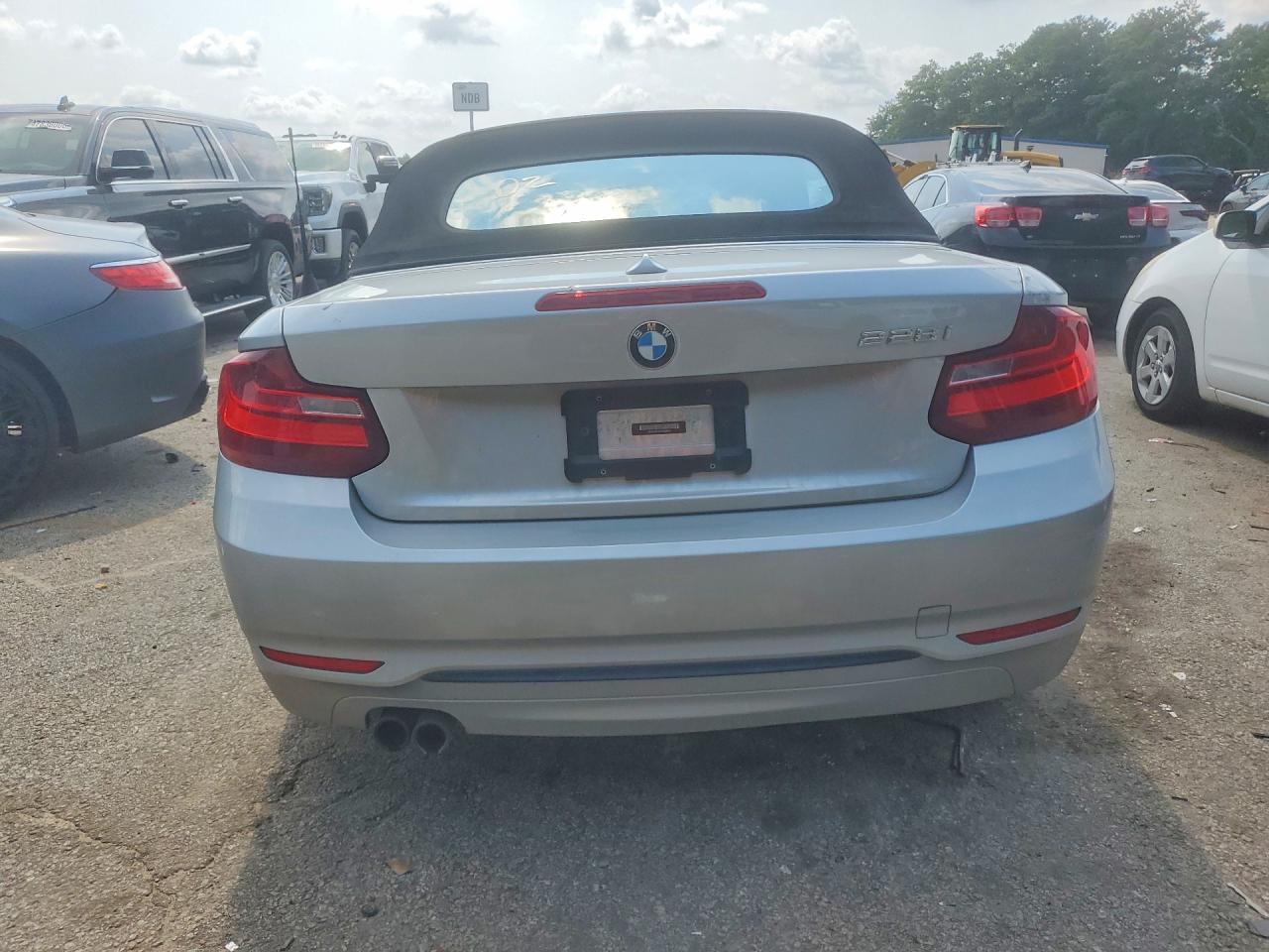 2015 BMW 228 I - zdjęcie 6