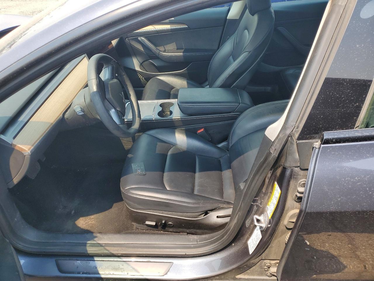 2023 Tesla Model 3 - zdjęcie 7
