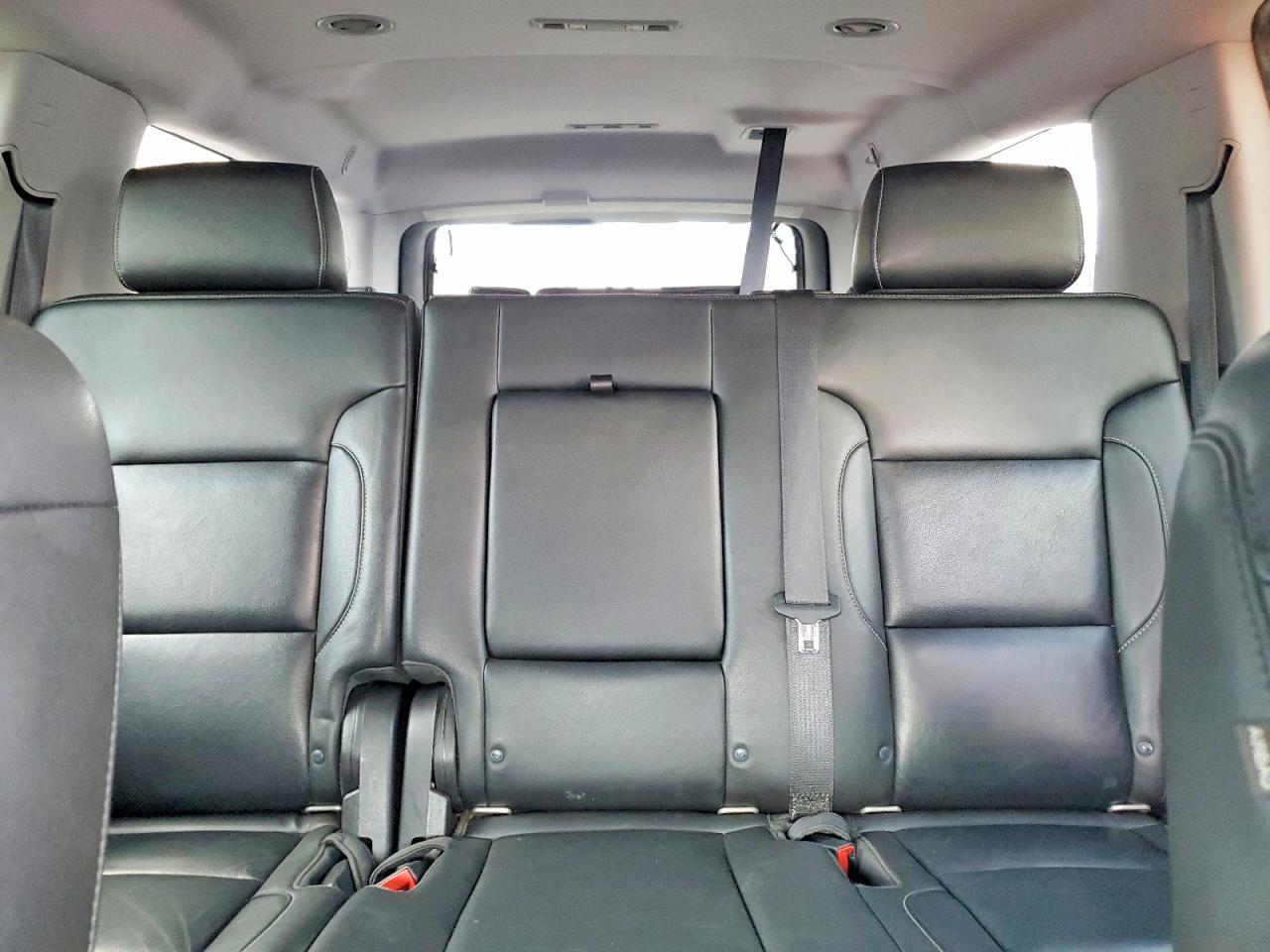 2018 Chevrolet Suburban K1500 Lt - zdjęcie 10