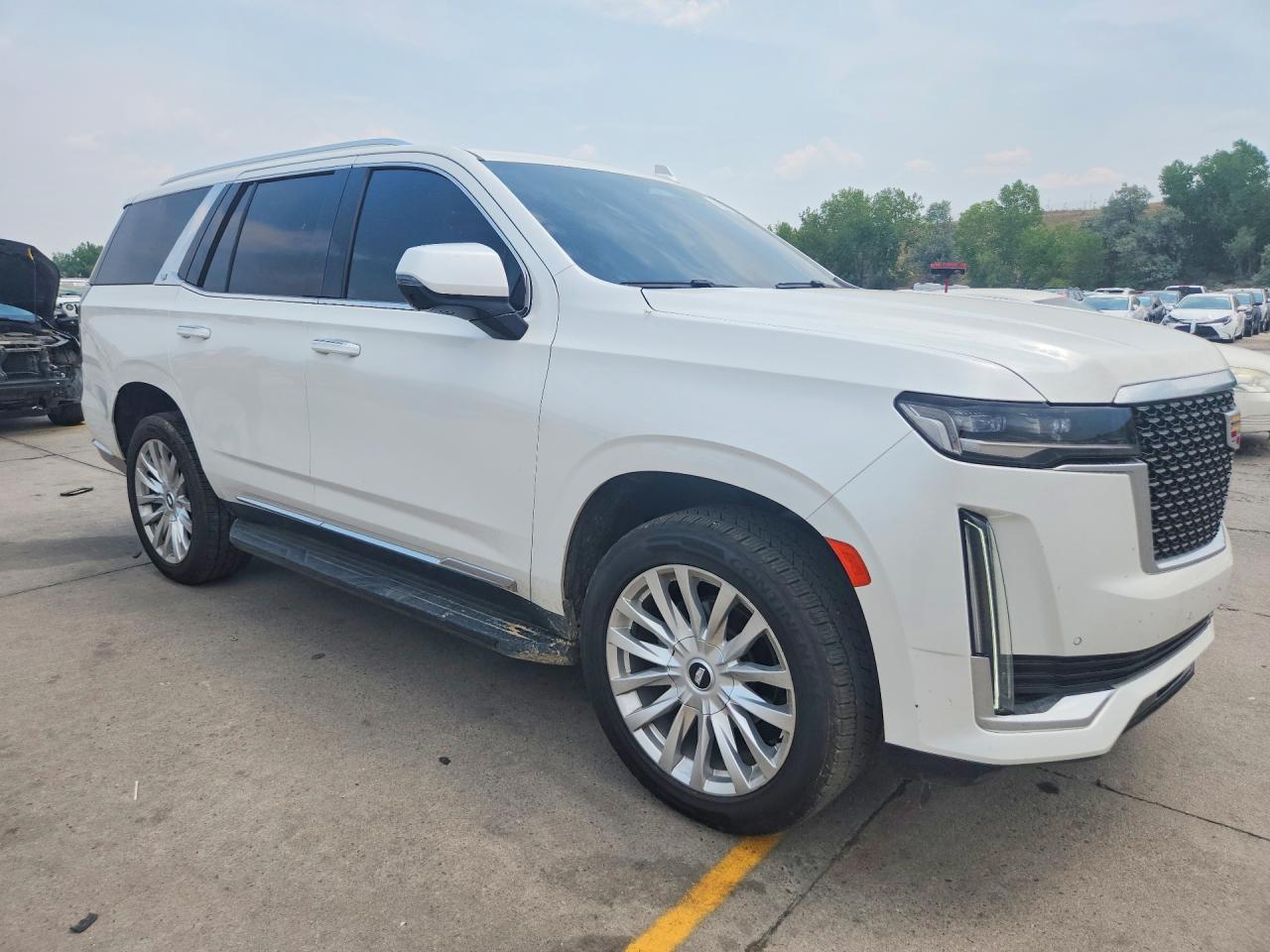 2022 Cadillac Escalade Luxury - zdjęcie 4