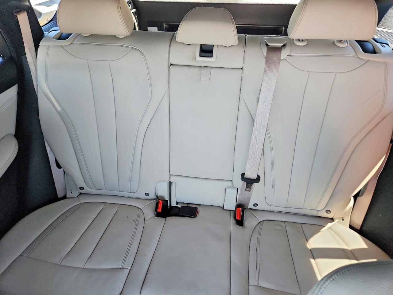 2017 BMW X5 xDrive35I - zdjęcie 10
