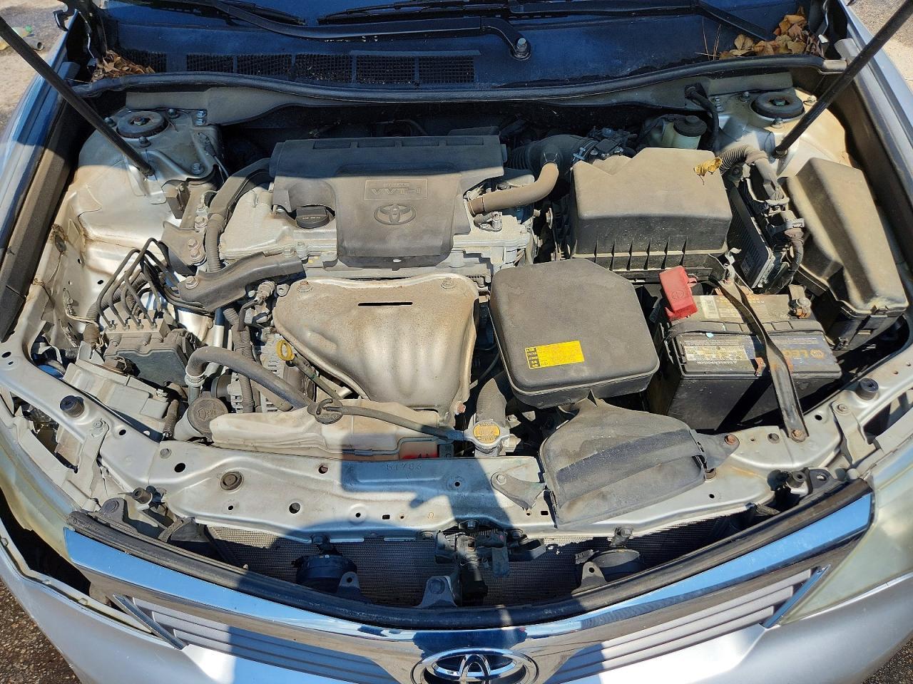 2014 Toyota Camry L - zdjęcie 11