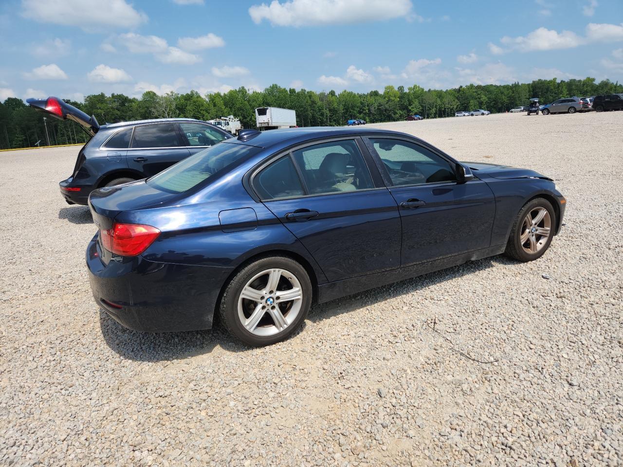 2013 BMW 328 I - zdjęcie 3
