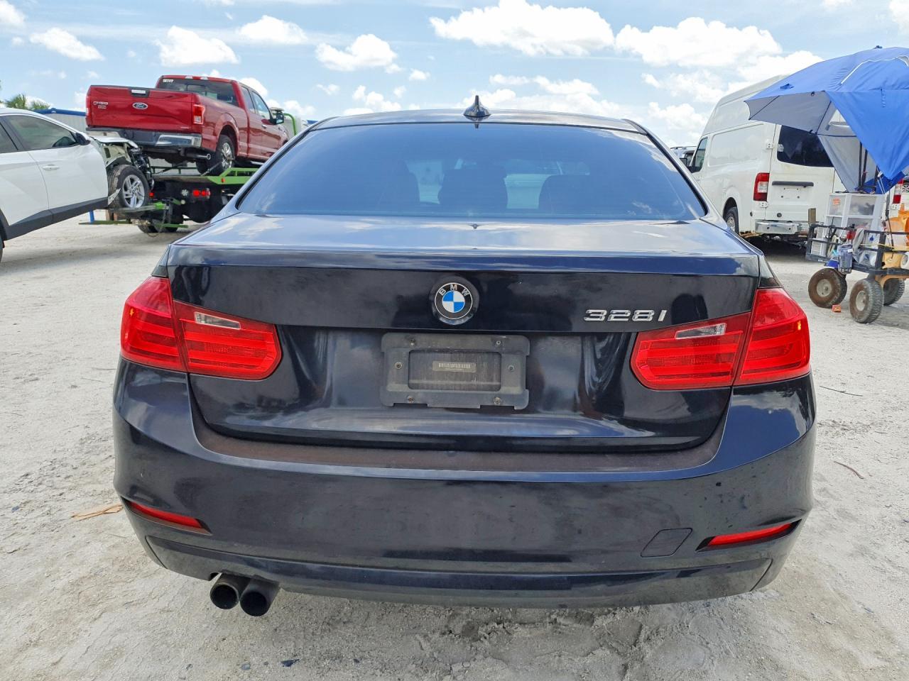 2015 BMW 328 I - zdjęcie 6
