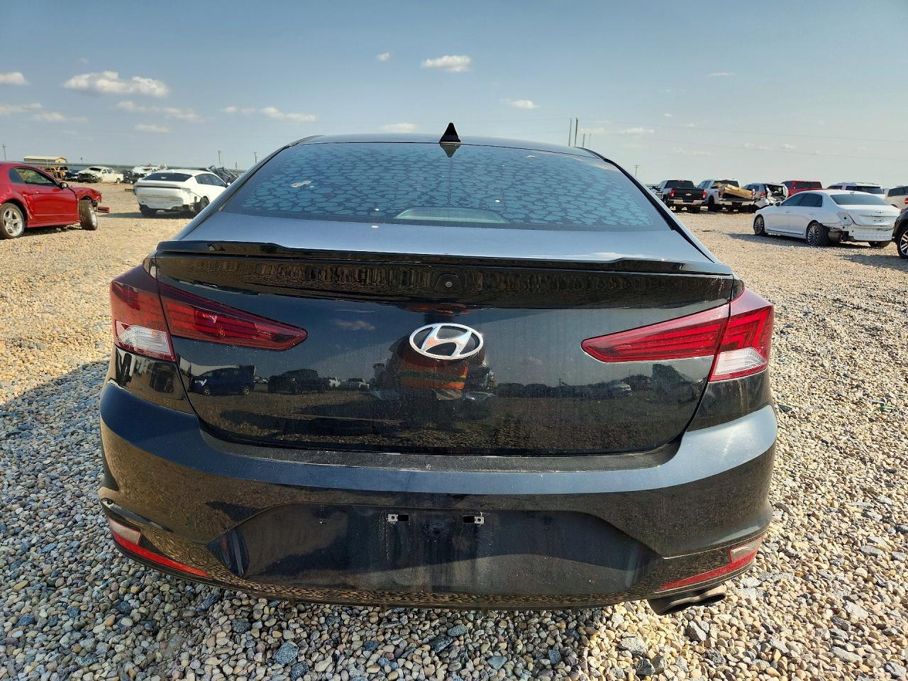 2020 Hyundai Elantra Sport - zdjęcie 6