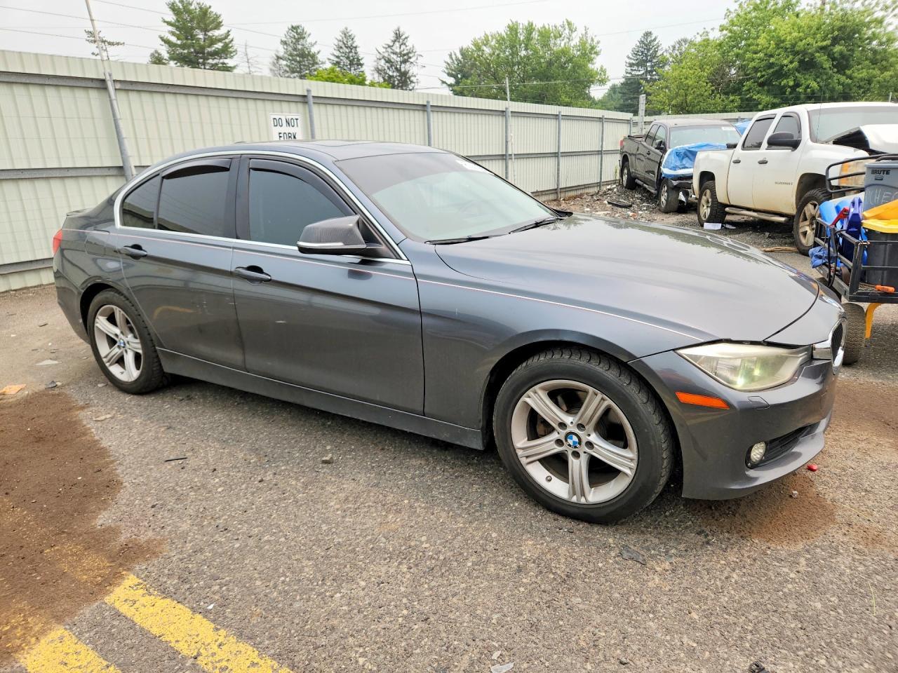 2015 BMW Seria 3 328i - zdjęcie 4