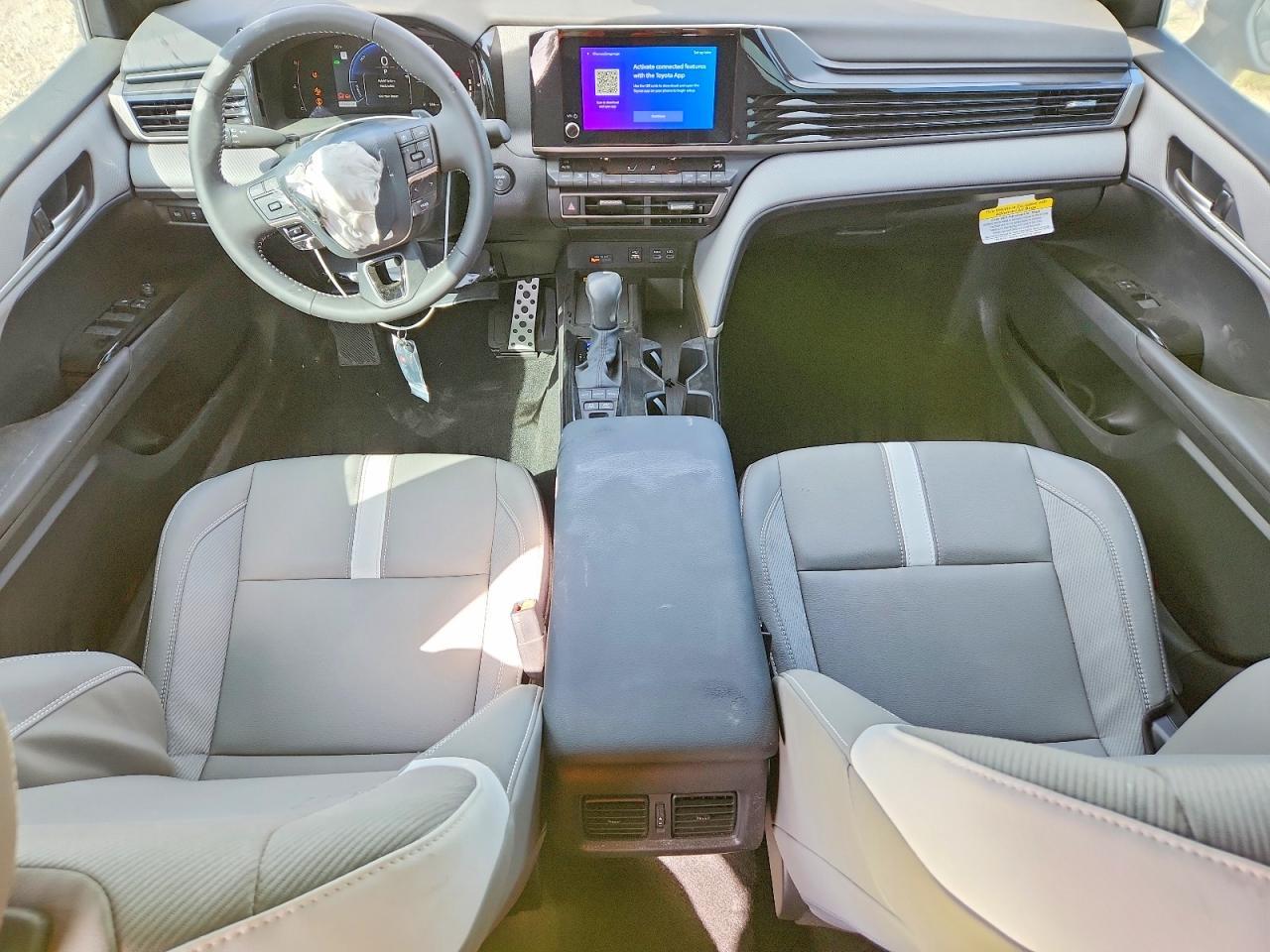 2026 Toyota Camry Se - zdjęcie 8