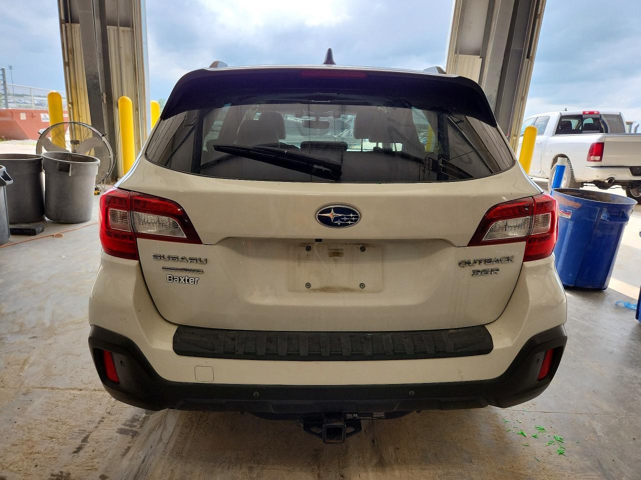 2018 Subaru Outback Touring - zdjęcie 6