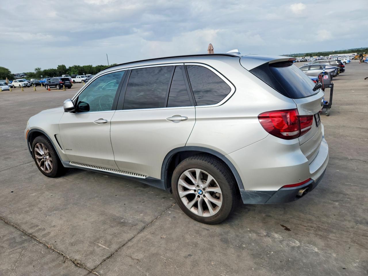 2016 BMW X5 Sdrive35I - zdjęcie 2