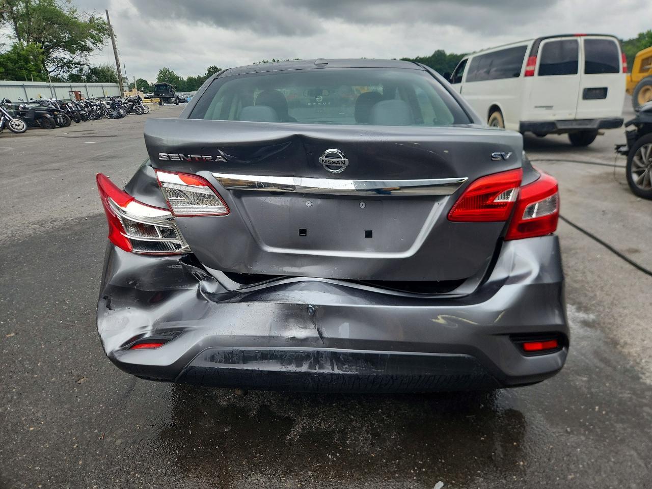 2018 Nissan Sentra Sv - zdjęcie 6