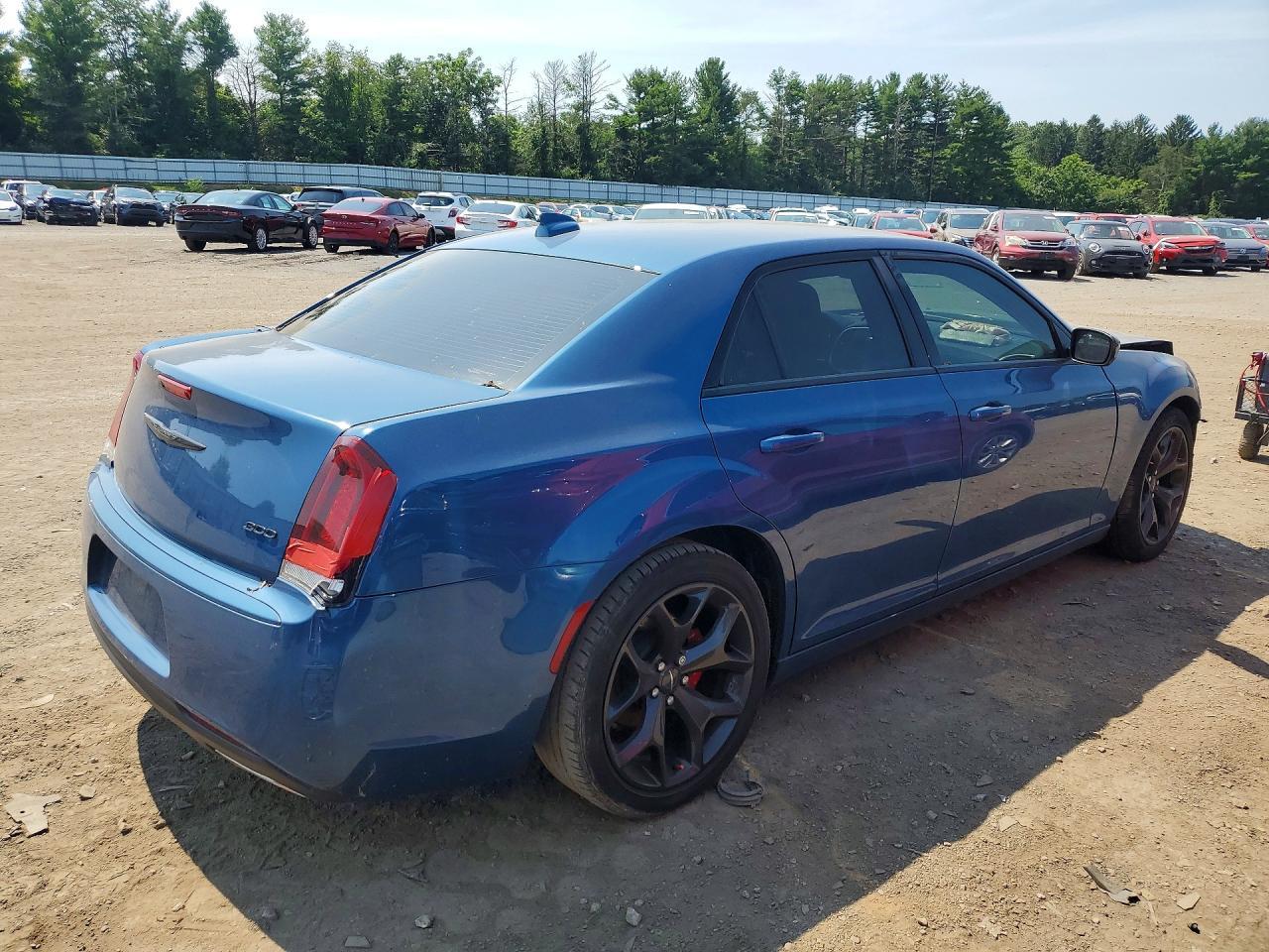 2021 Chrysler 300 Touring - zdjęcie 3