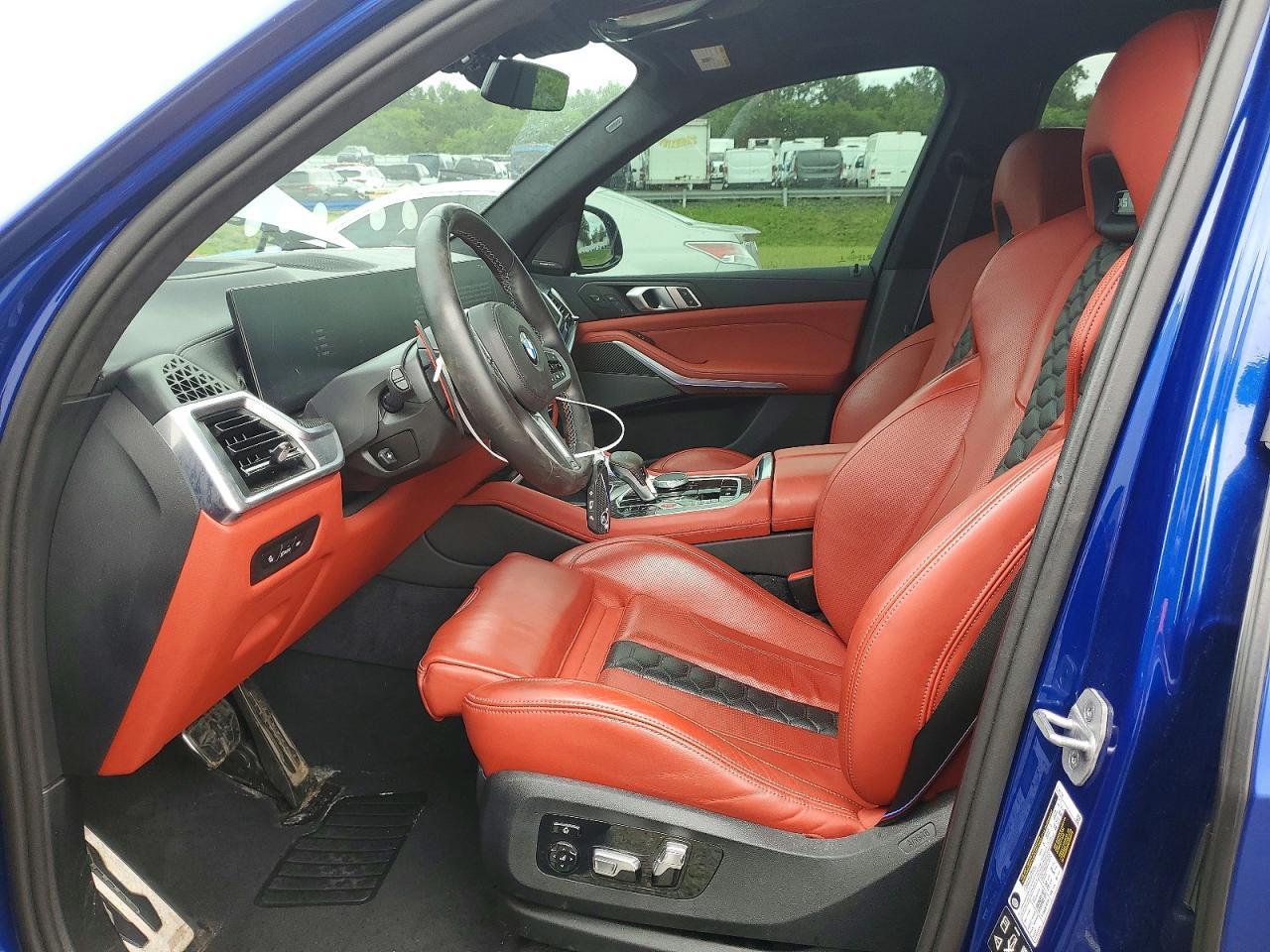 2025 BMW X5 M Competition - zdjęcie 7