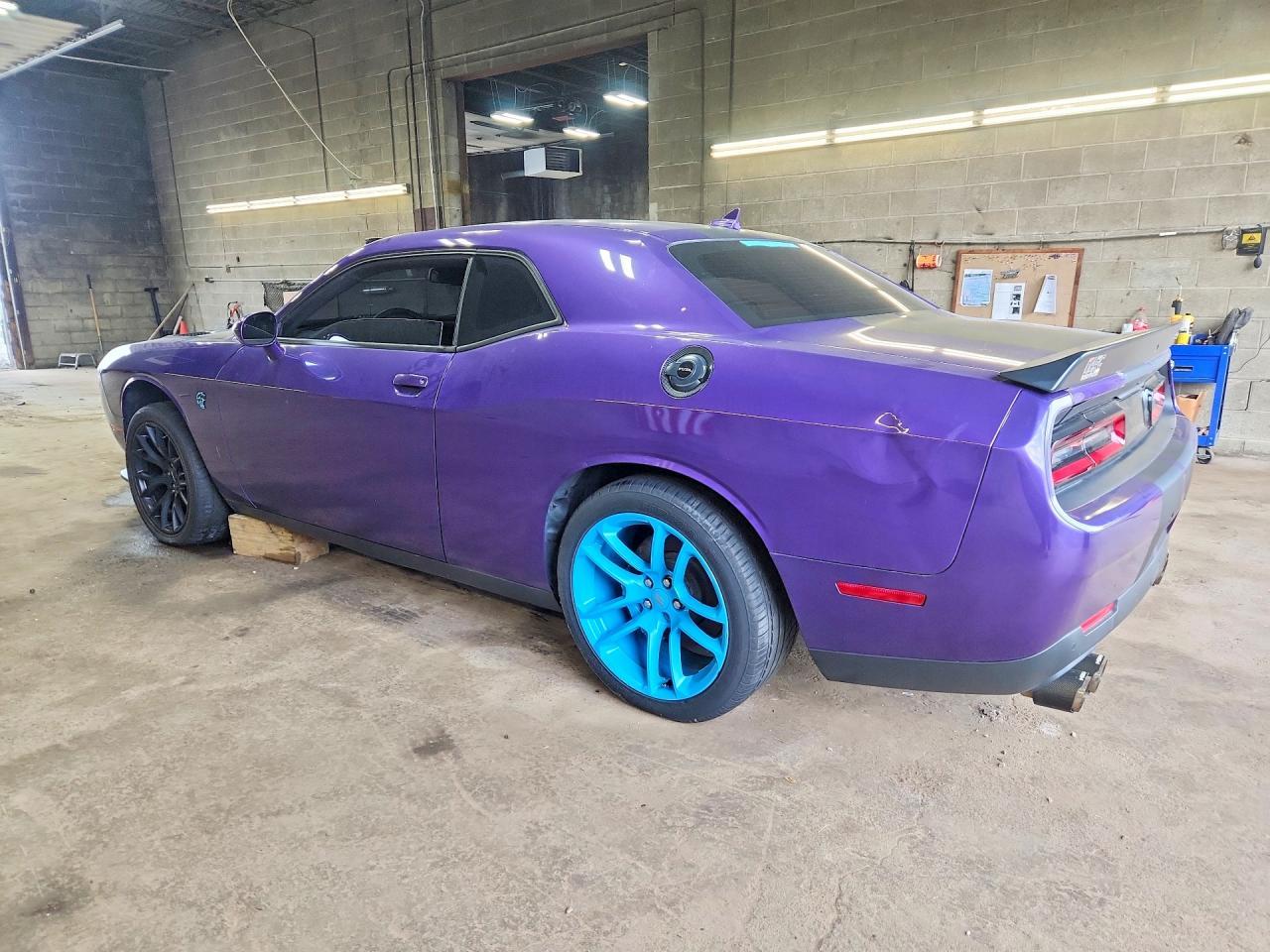 2016 Dodge Challenger Srt Hellcat - zdjęcie 2