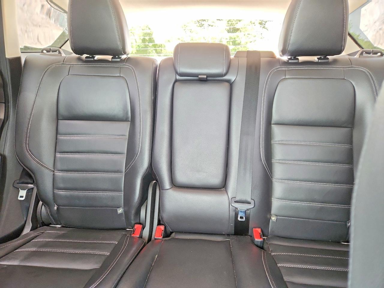 2017 Ford Escape Titanium - zdjęcie 10