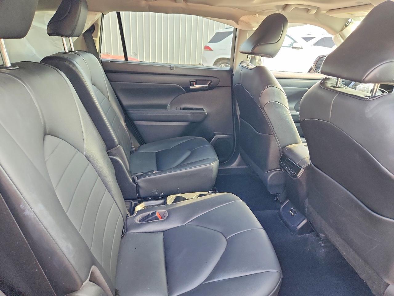 2020 Toyota Highlander Hybrid Xle - zdjęcie 11