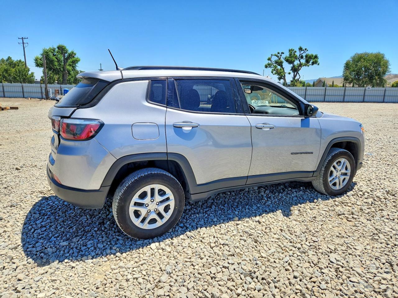 2018 Jeep Compass Sport - zdjęcie 3