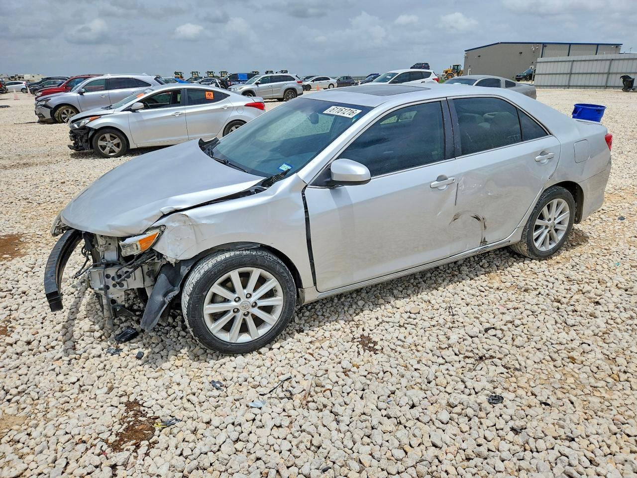2013 Toyota Camry Xle V6 - zdjęcie główne